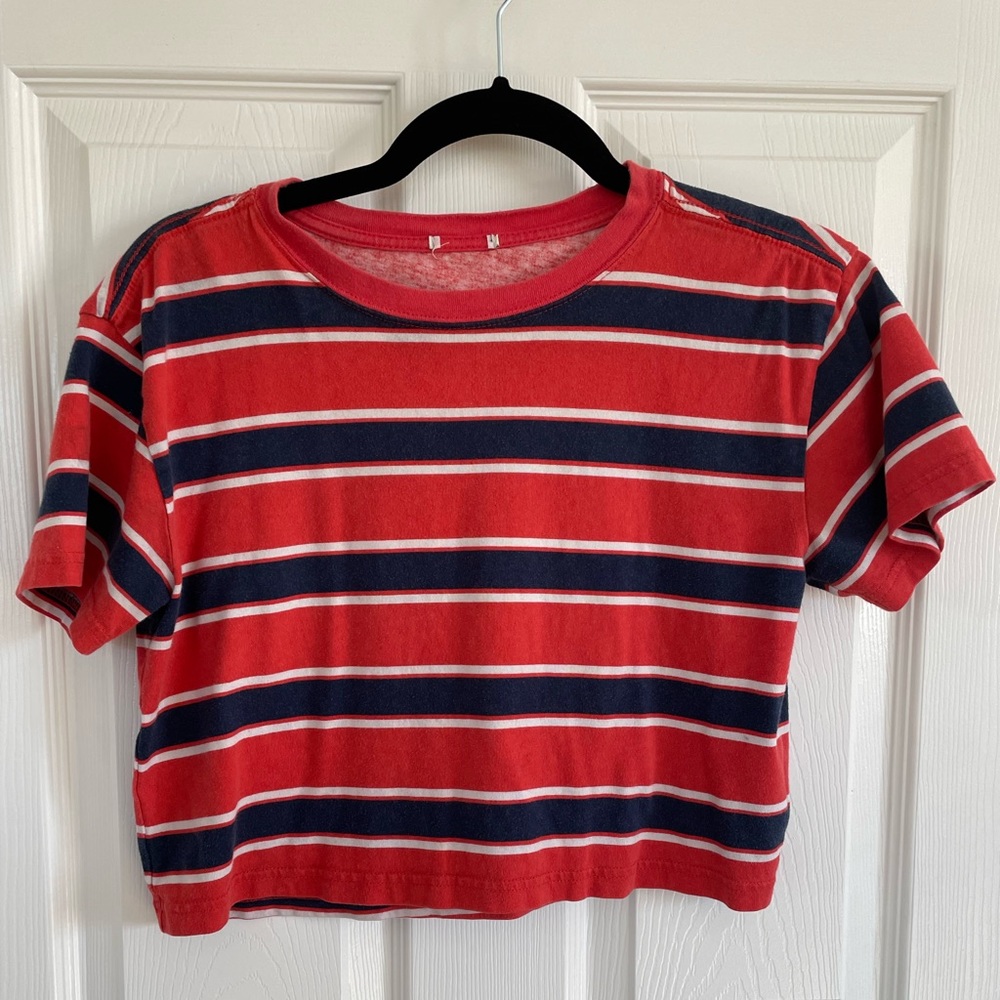 Cropped 90s Striped T-Shirt